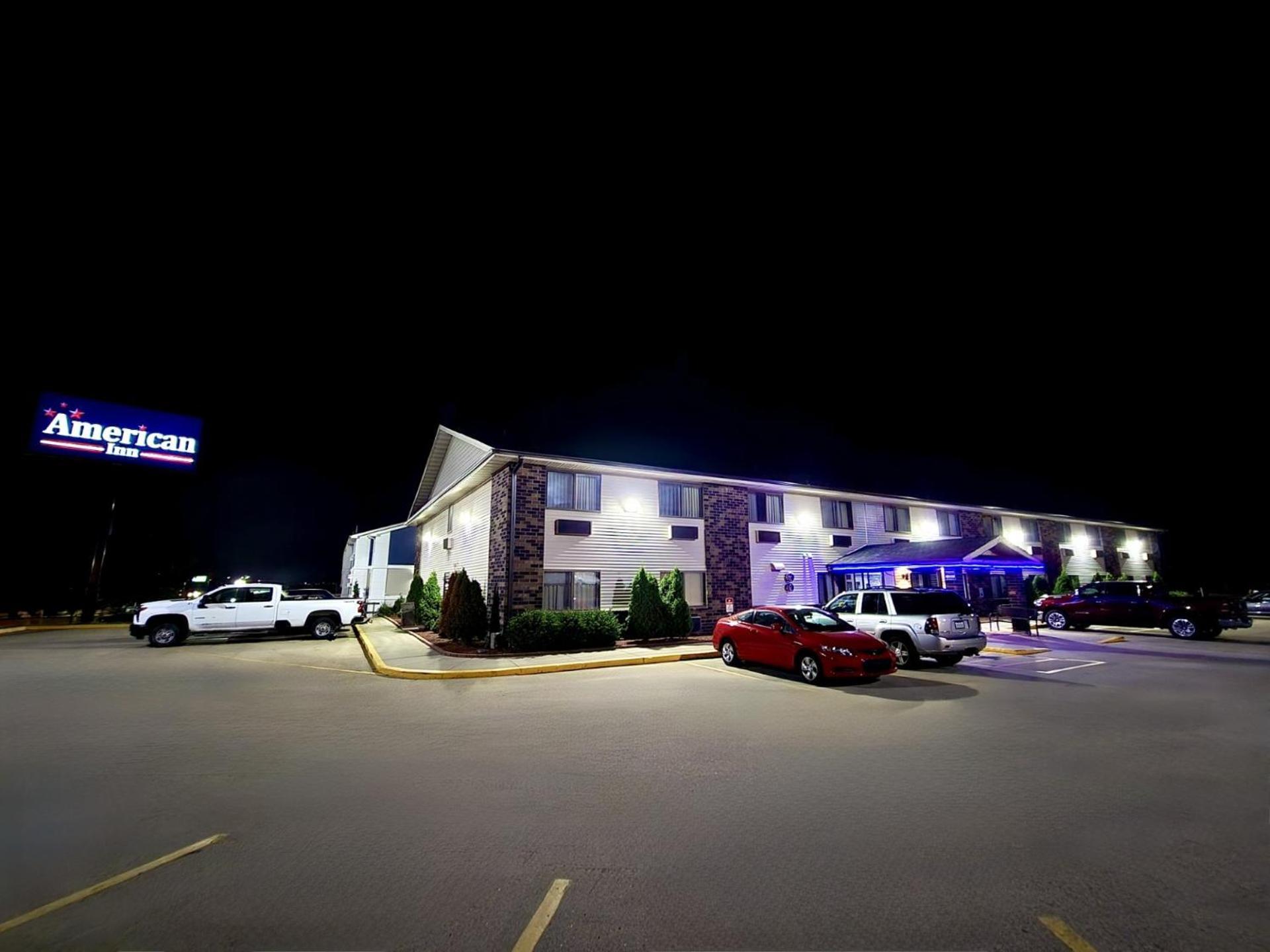 American Inn Cedar Rapids South Exterior photo